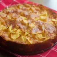 Tarta de manzana Tatín con nata